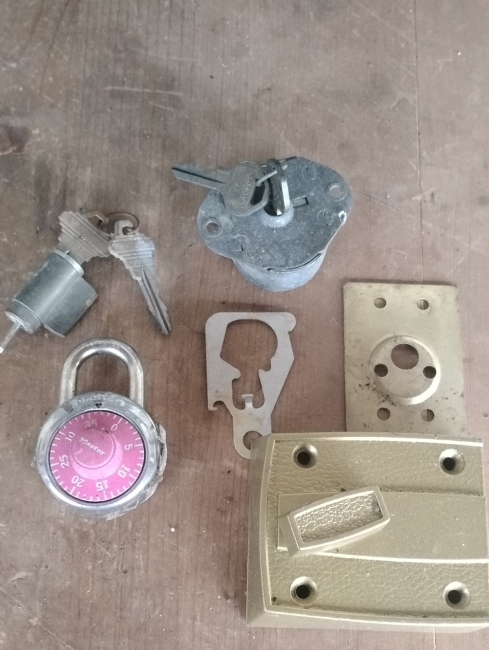 Master&ilco Solid Metal Locks Assorted